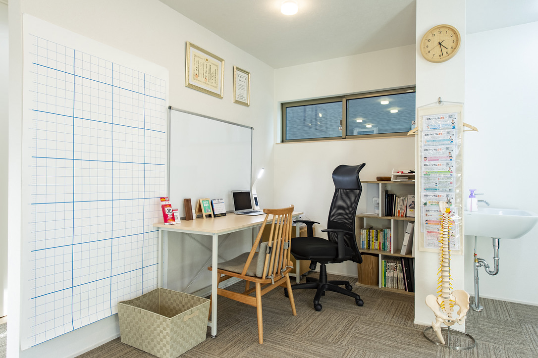 湖西パーソナル整体院のカウンセリングルーム｜症状やお悩みを丁寧に伺う空間